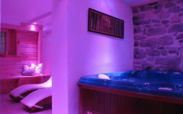 Albergo Centrale Forni