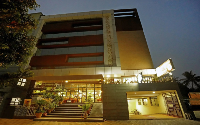 Treebo Lazystay Grand Patia