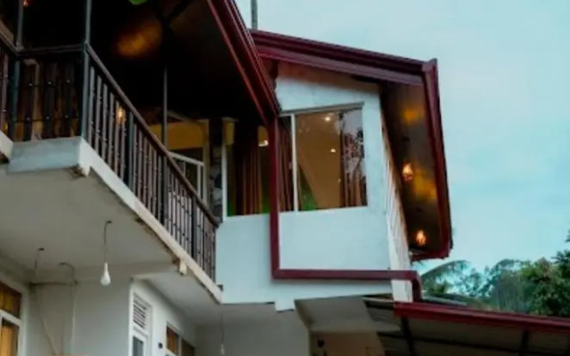 Rainforest Holiday Inn