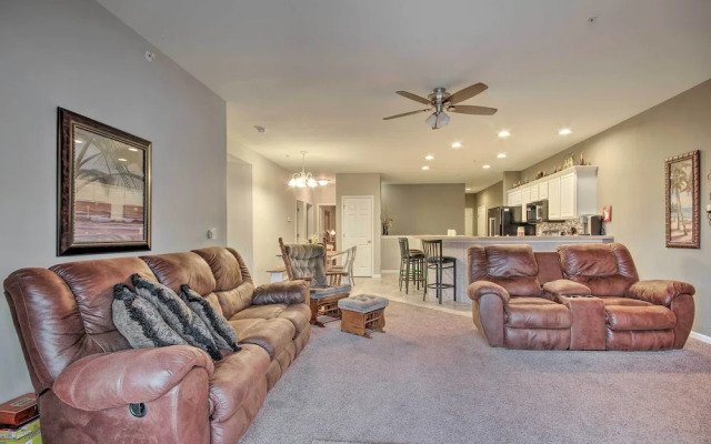 Spacious Lakefront Condo w/ Views in Camdenton!