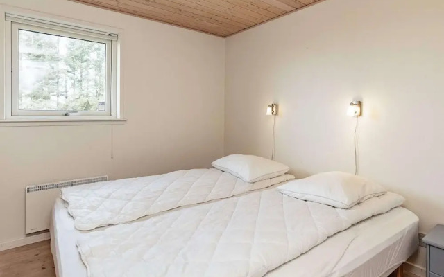 8 Person Holiday Home in Spottrup