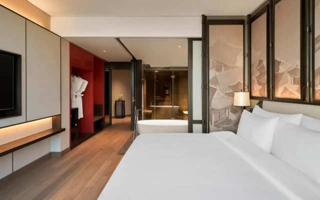 Dusit Le Palais Tu Hoa Hanoi