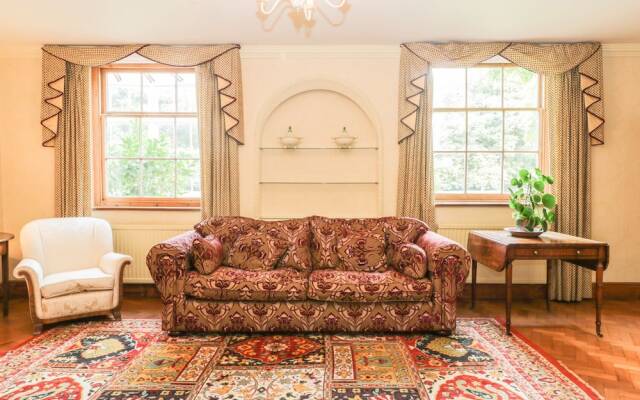 Modney Hall
