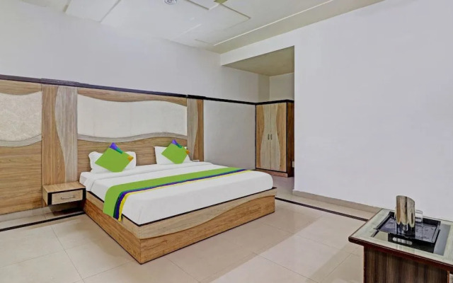 Treebo Trend Hotel Golden Bird