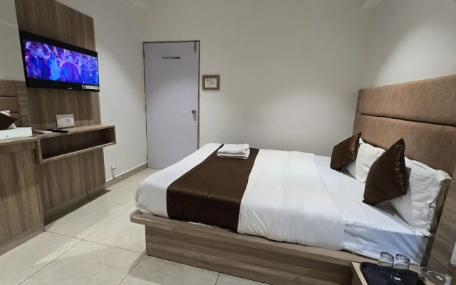 Gokul Guest House
