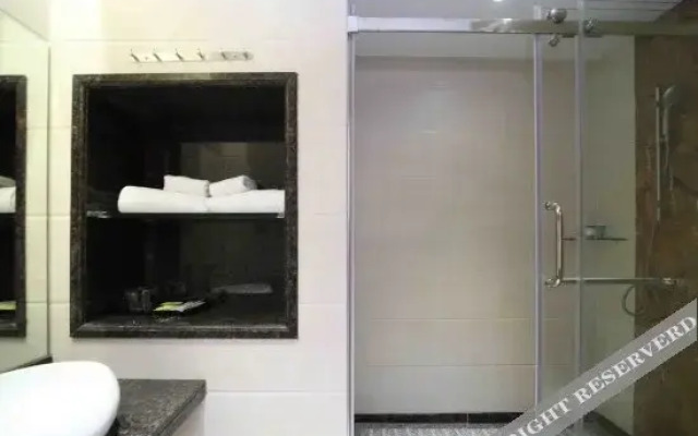 Art Stay Hotel(Dongguan Huanyu Huijin Center Store)