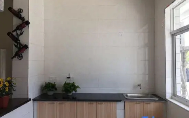 Shanghai Liujia Garden Homestay