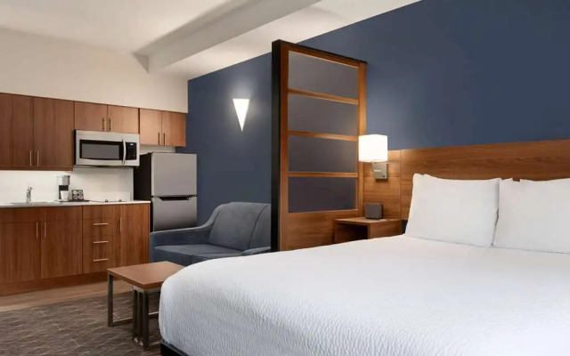 Howard Johnson Kelowna