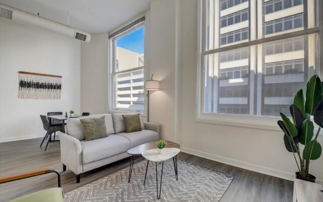 CozySuites The Block Skybridge Access