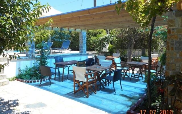 Guesthouse Christos