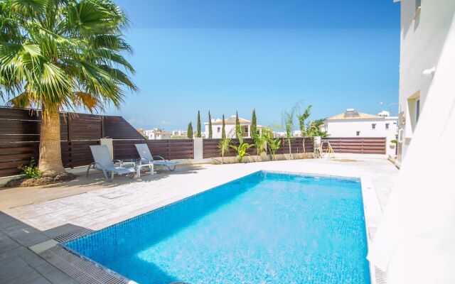 Pernera Beach Three Bedroom Villa