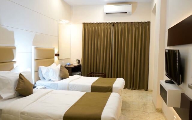 Hotel Royal Treat