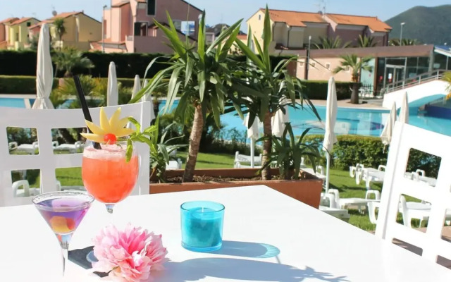 Tastefully Furnished Apartment Just 1,5 km. From the sea