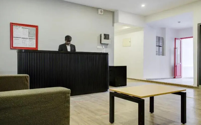 Oyo 385 Townhouse Navya International Ramamurthy N