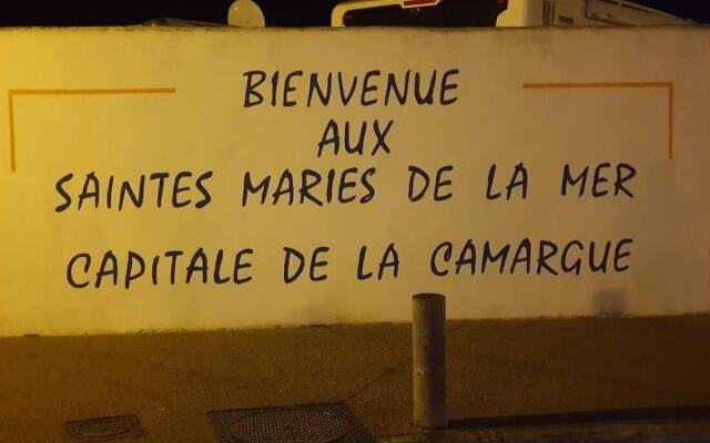 Saintes-maries-de-la-mer, 3 Rooms Close to Everything