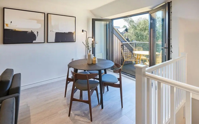Host Stay St Johns Mews