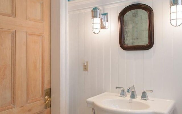 Banting House Bed And Breakfast