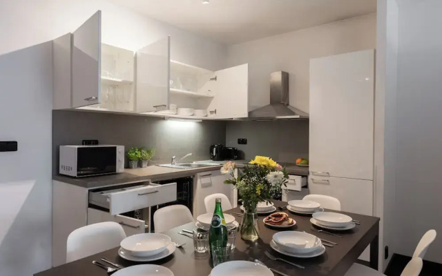Stylish 3-bedroom apartment with balcony
