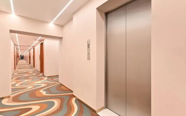 James Joyce Coffetel (Beijing Haidianhuangzhuang Zhongguancun  Metro Station)