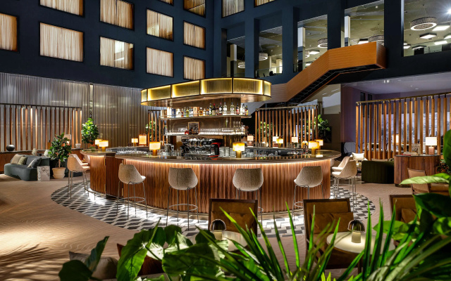 Radisson Blu Hotel Zurich Airport - Image 2