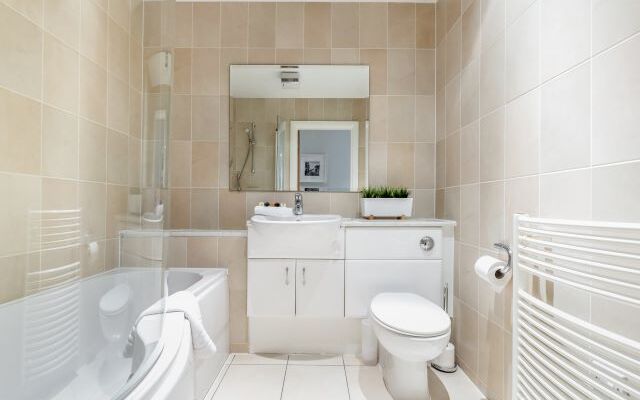 Roomspace Serviced Apartments -Thames Edge