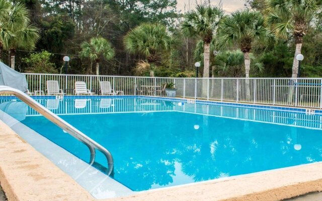 Econo Lodge Lake City-North