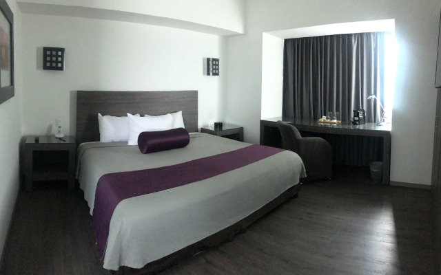 We Hotel Aeropuerto