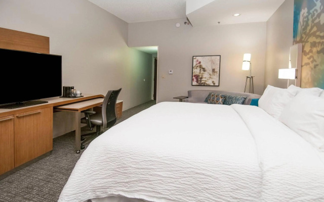 Courtyard By Marriott Bentonville