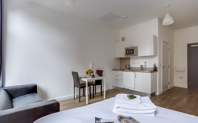 Wonderfully Bright 1BR Studio In Liverpool