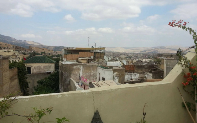 Dar Warda
