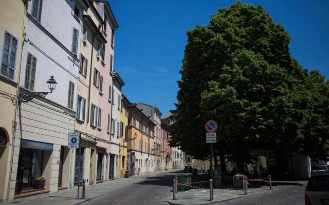 Centro Storico Oltretorrente Apartment