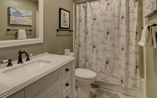 Captains Walk 468 by RedAwning