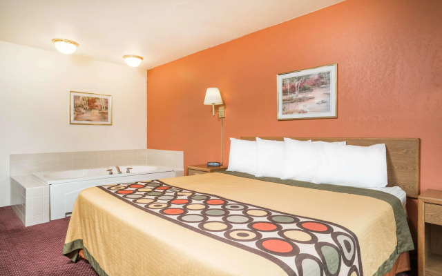 AmericInn by Wyndham Tomahawk