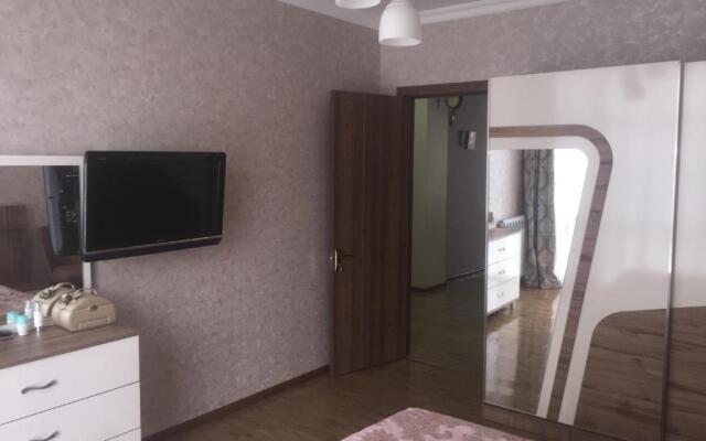 Parnavaz Mefe Street N150 Flat N19
