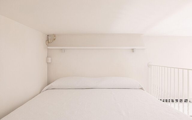 Studio Dione 130 by Wonderful Italy