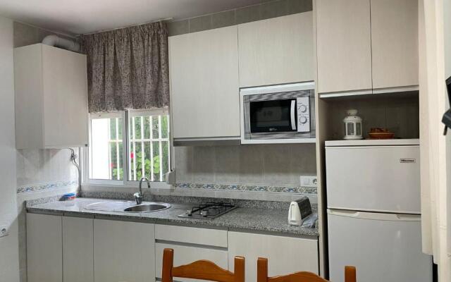 Apartamentos Bolonia Paraiso