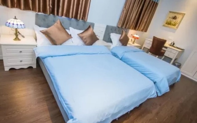Chaozhou Two Wood Hostel