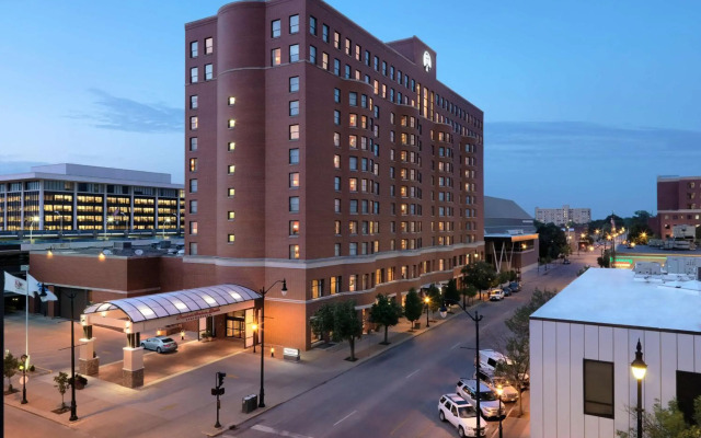 President Abraham Lincoln Springfield - DoubleTree by Hilton
