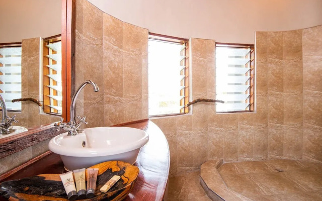 Mukambi Safari Lodge