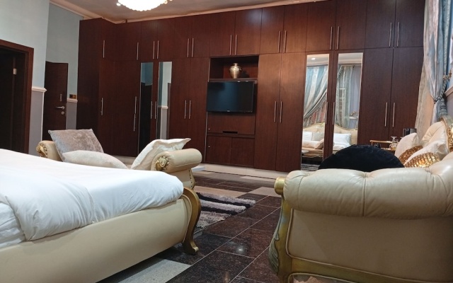 Andweruth Residences