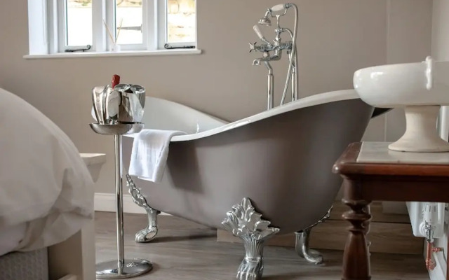 Woolmarket House Hospitality Limited