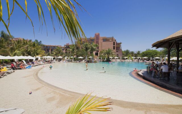 Lopesan Baobab Resort