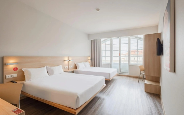 Moov Hotel Porto Centro