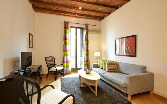 Beautiful apartment in Eixample