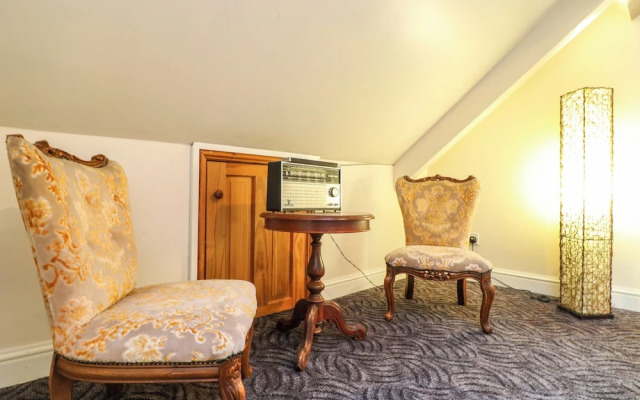Peak House