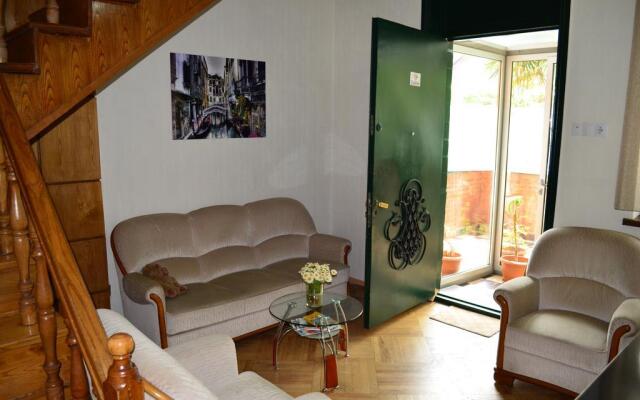 Hirmas Hotel