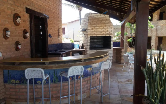 Mansão Macedo com Cozinheira