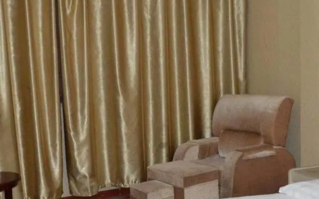 Jiangyan 996 Business Hotel