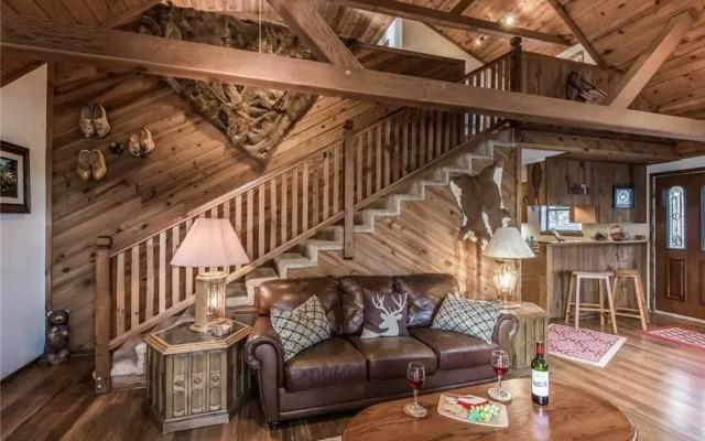 Antler Crossing - Two Bedroom Cabin