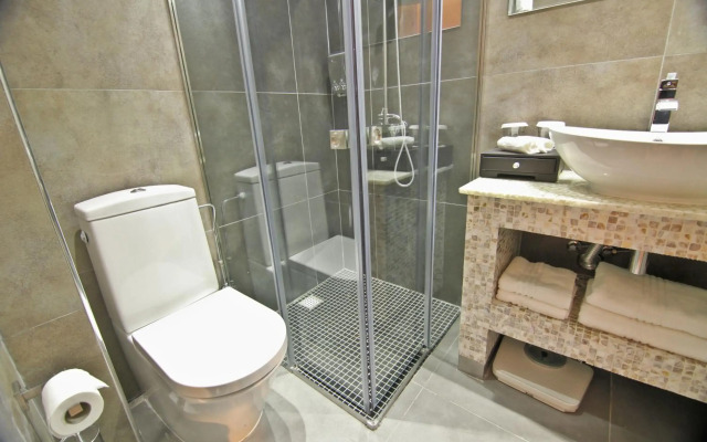 Achilleos City Hotel